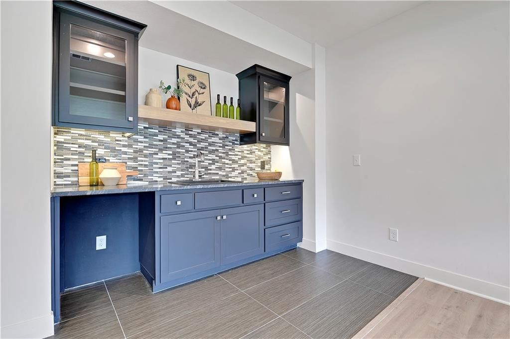 17321 Gillette Street — photo 33