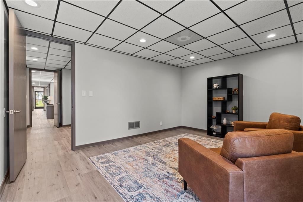 502 W Markey Road — photo 37