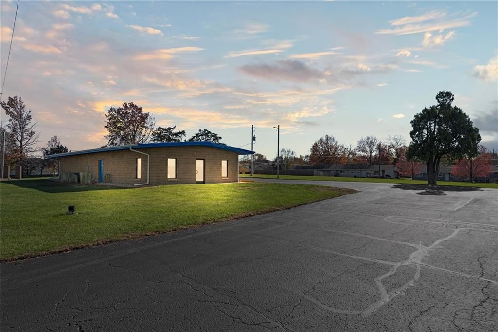 502 W Markey Road — photo 54