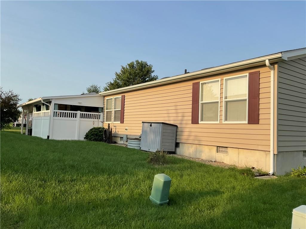 410 NE Sycamore Court — photo 9