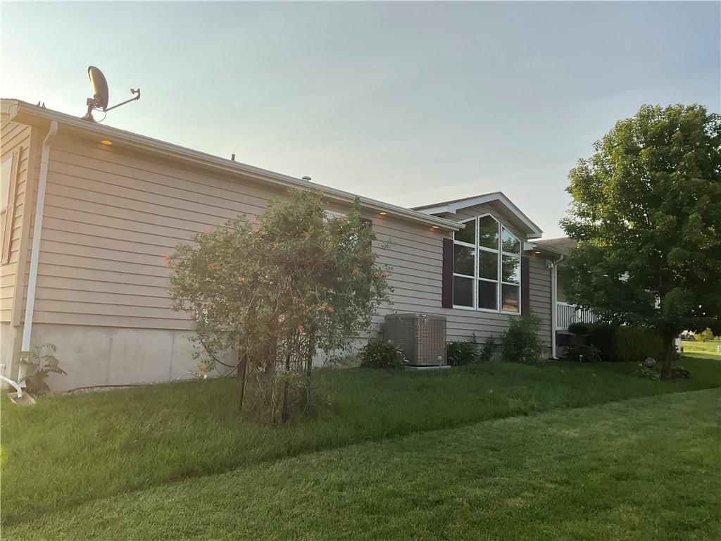 410 NE Sycamore Court — photo 10