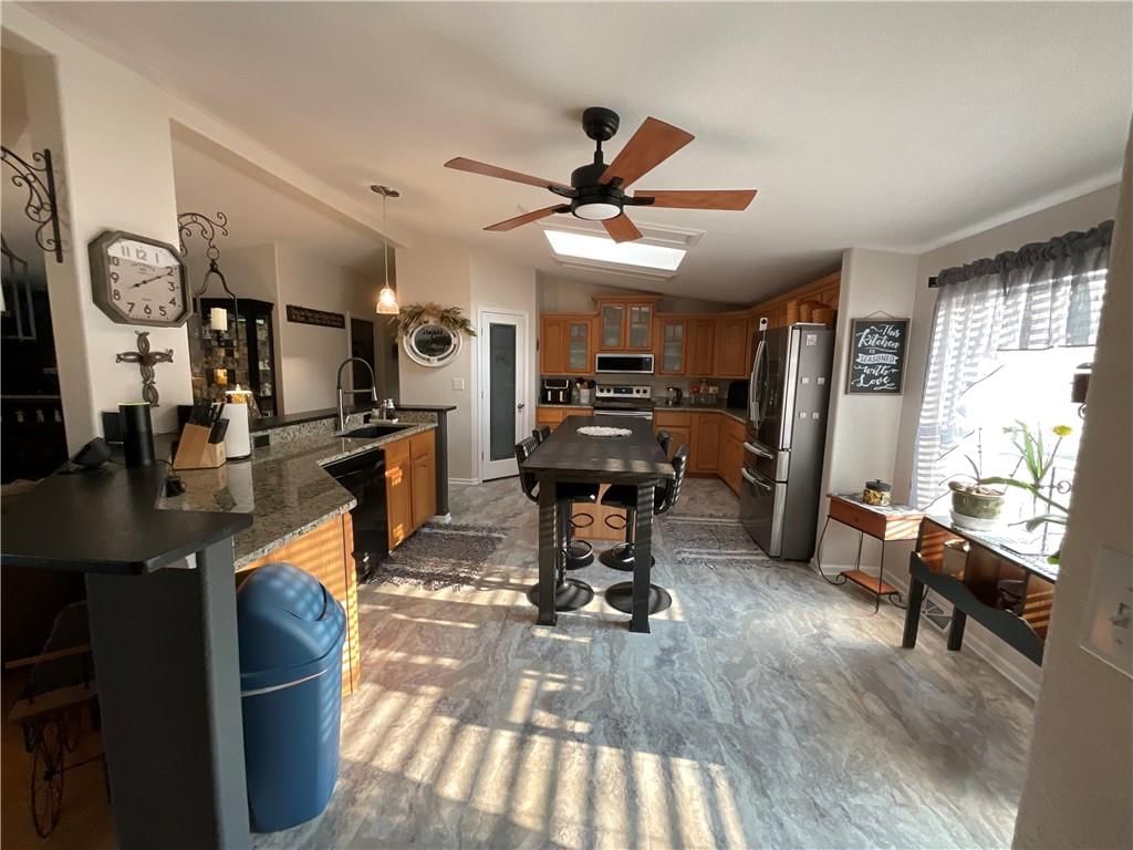 410 NE Sycamore Court — photo 15