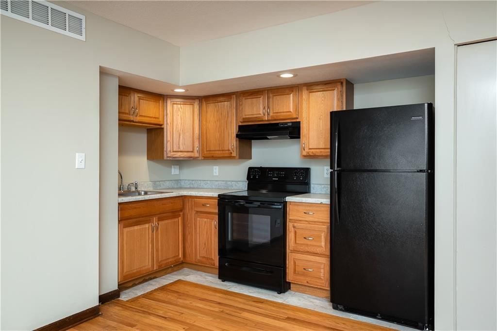 525 N Osage Street — photo 11