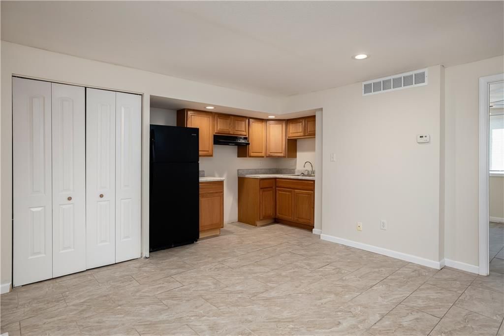 525 N Osage Street — photo 12