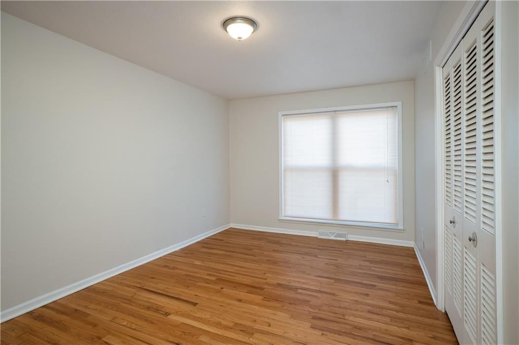 525 N Osage Street — photo 23
