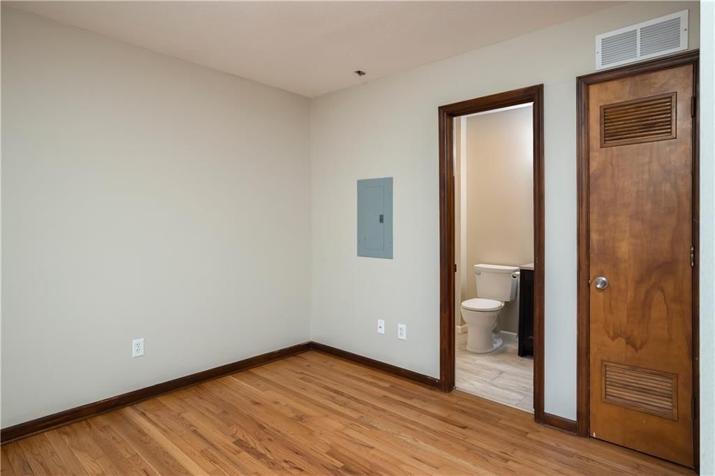 525 N Osage Street — photo 25