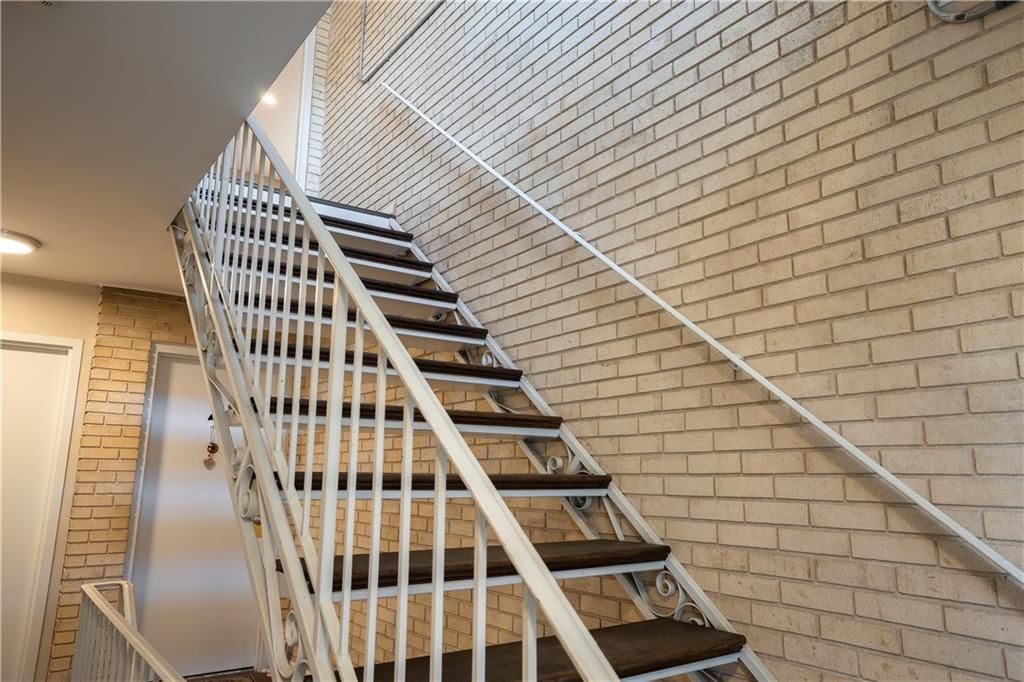 525 N Osage Street — photo 26