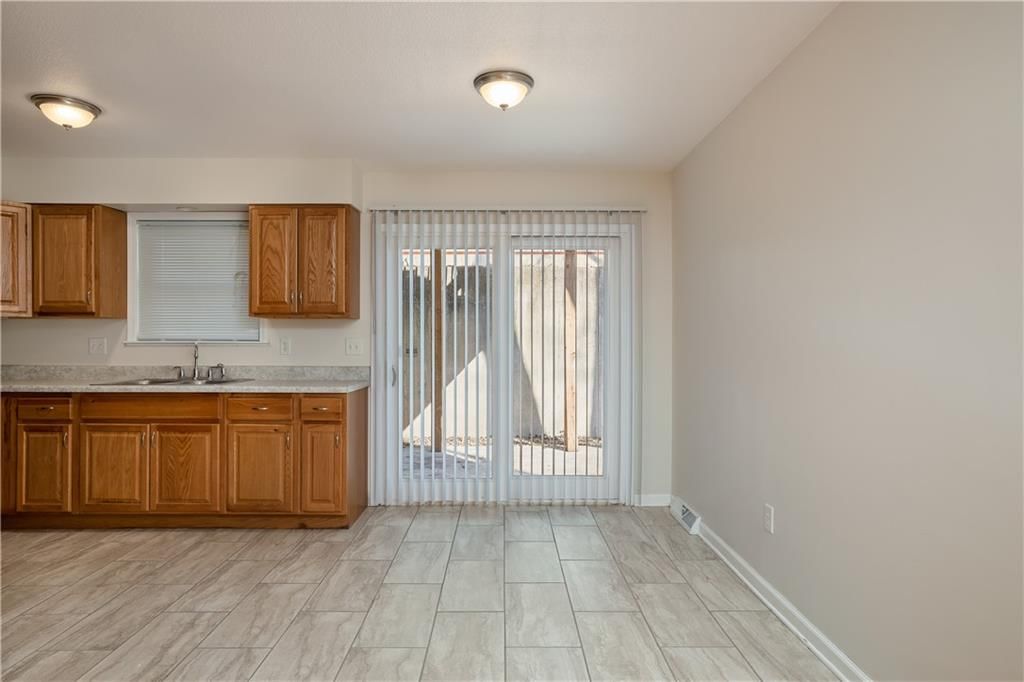 525 N Osage Street — photo 27