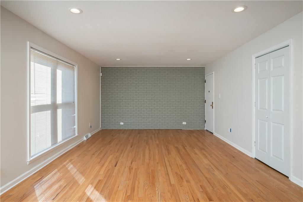 525 N Osage Street — photo 35