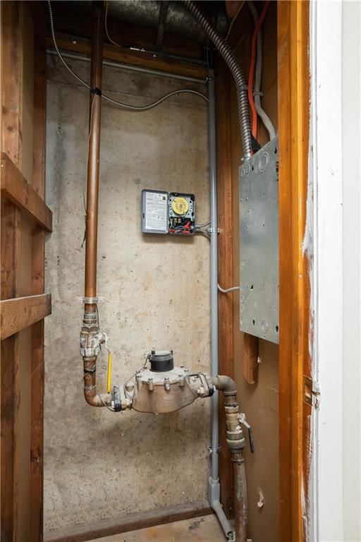 525 N Osage Street — photo 37