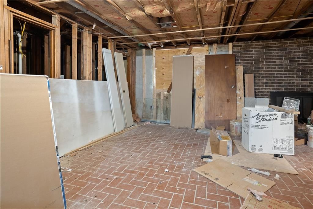 525 N Osage Street — photo 39
