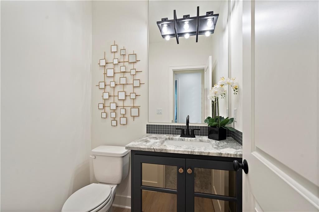 4921 NW 70th Terrace — photo 25