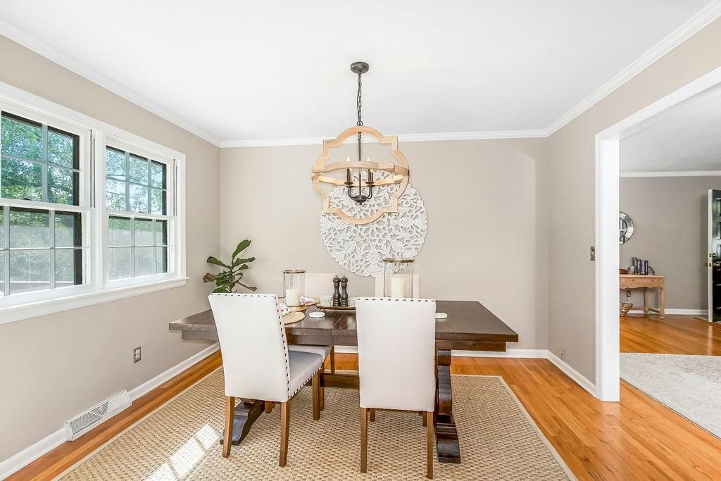 9919 Linden Street — photo 7