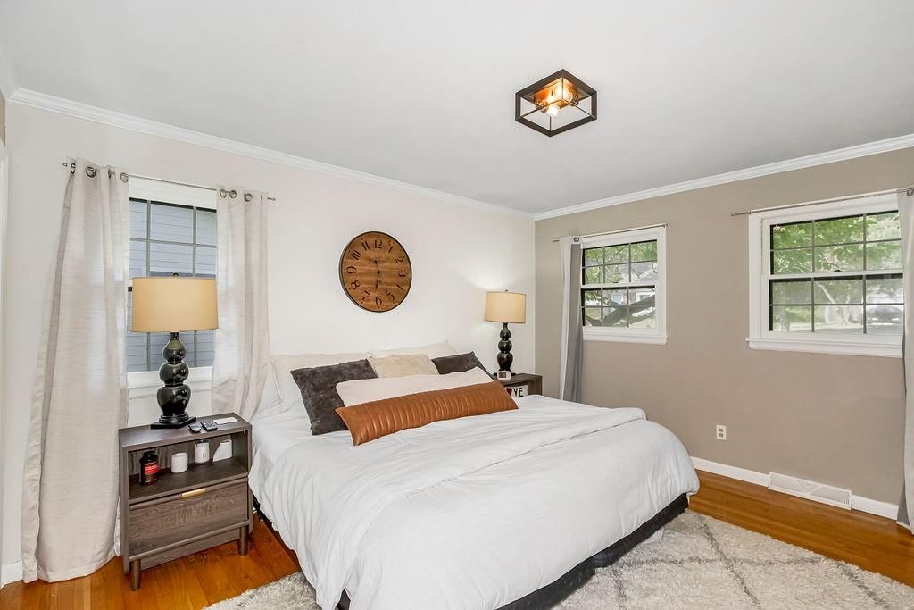 9919 Linden Street — photo 13
