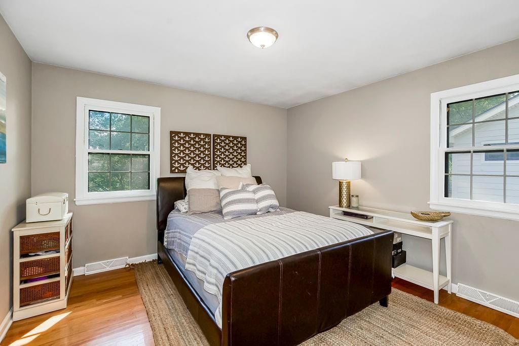 9919 Linden Street — photo 18
