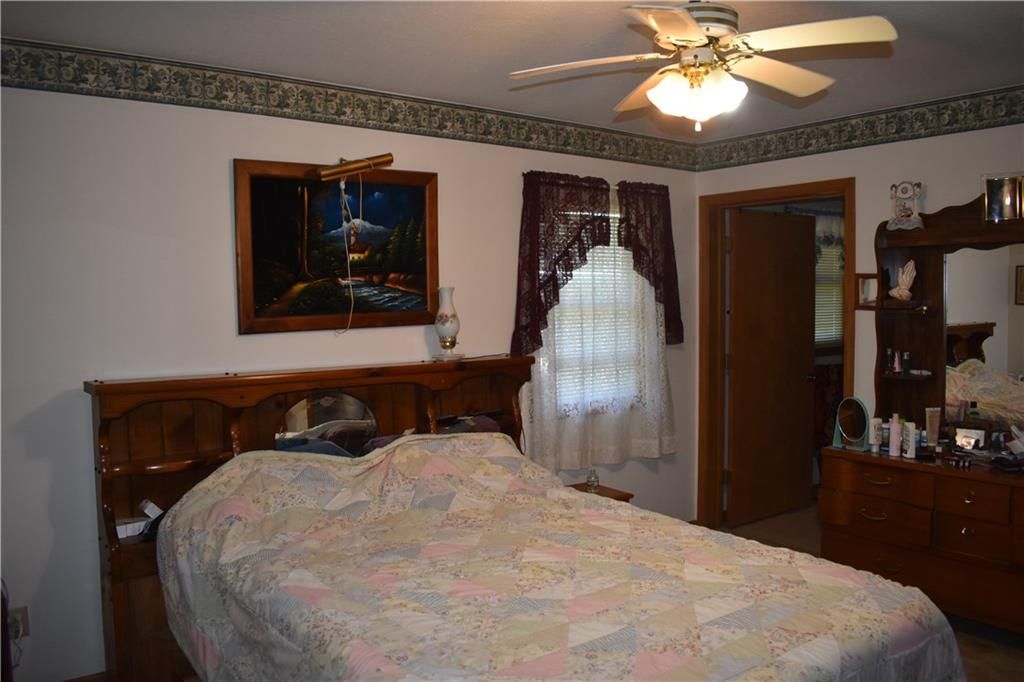 515 E Sheridan Street — photo 8