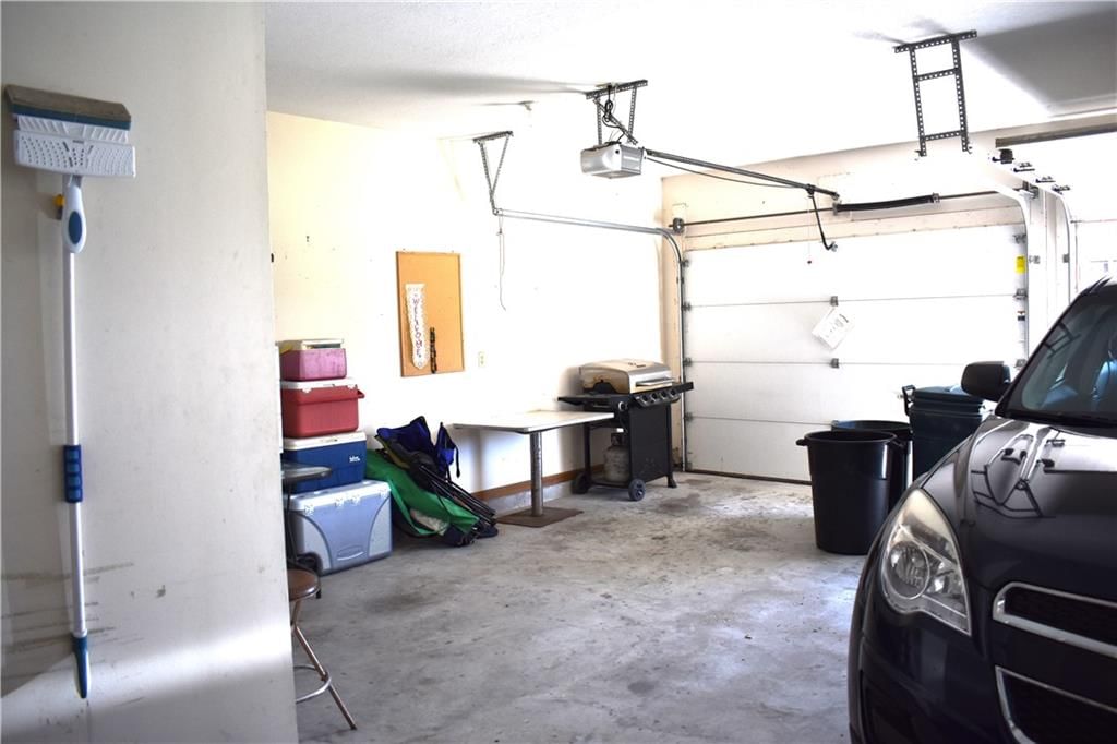 515 E Sheridan Street — photo 16