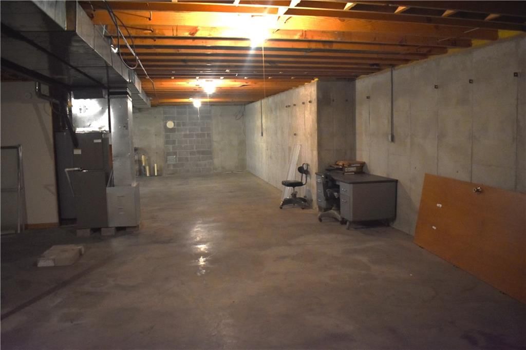 515 E Sheridan Street — photo 18