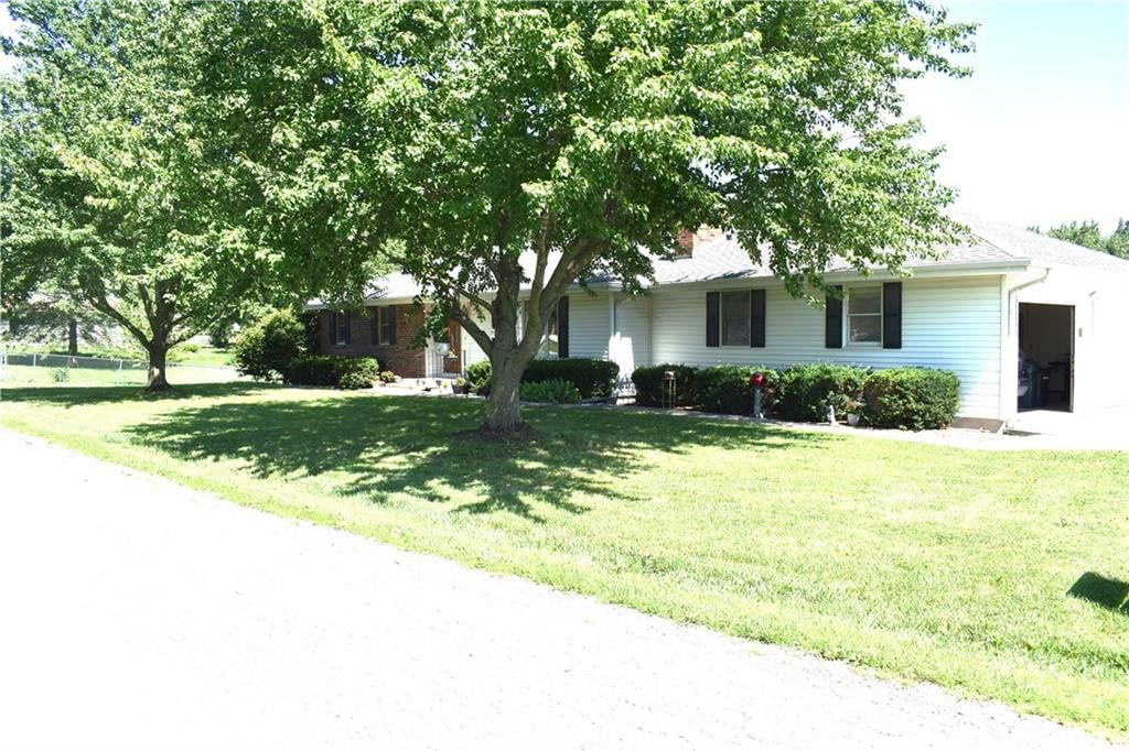 515 E Sheridan Street — photo 37