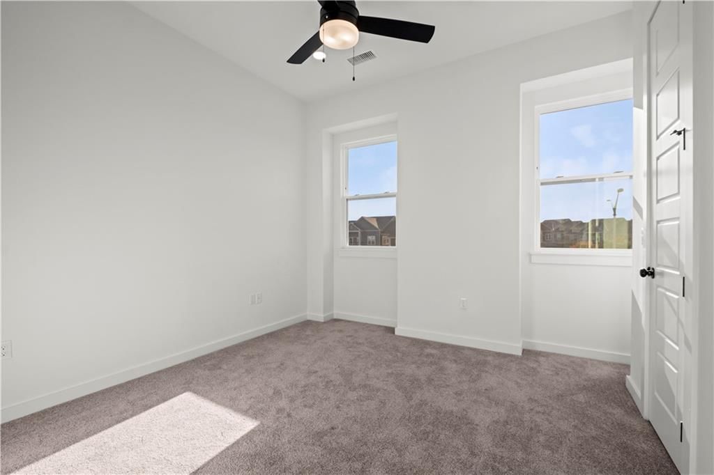 449 SW Longview Boulevard — photo 15