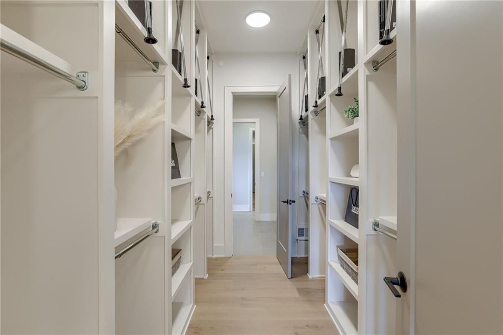 13702 Pembroke Lane — photo 18