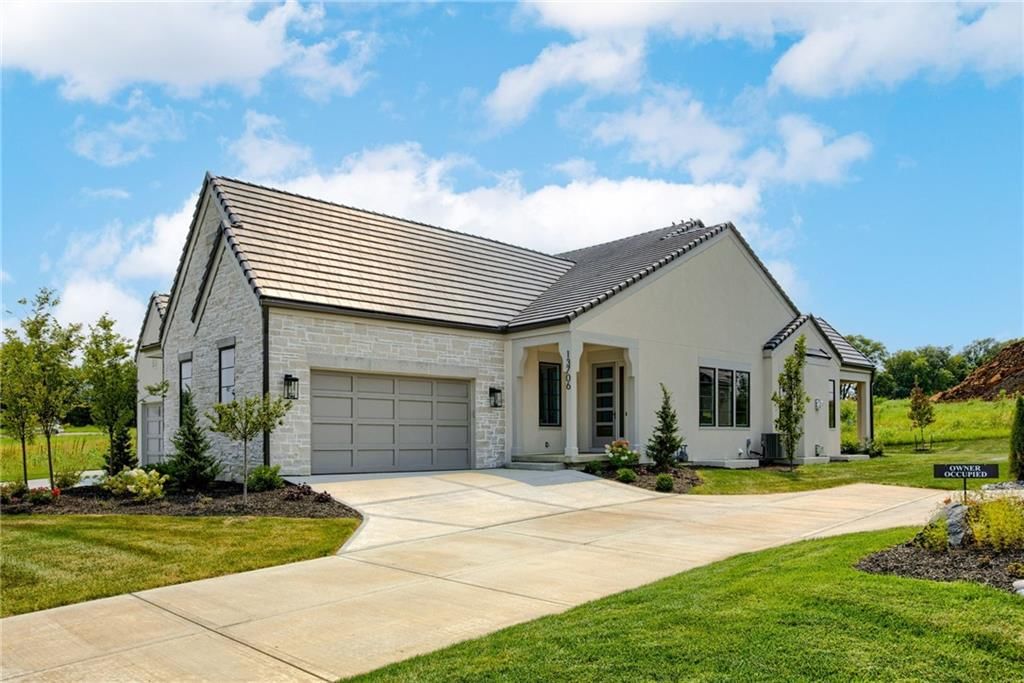 13706 Pembroke Lane — photo 4