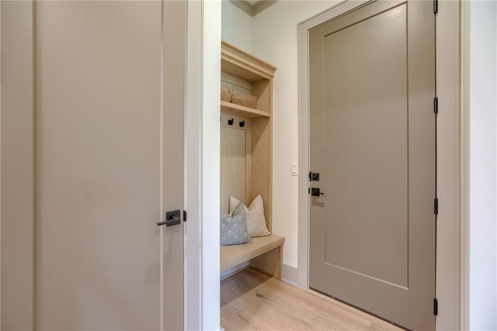 13708 Pembroke Lane — photo 19