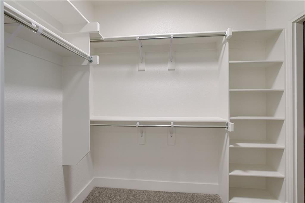 13708 Pembroke Lane — photo 32