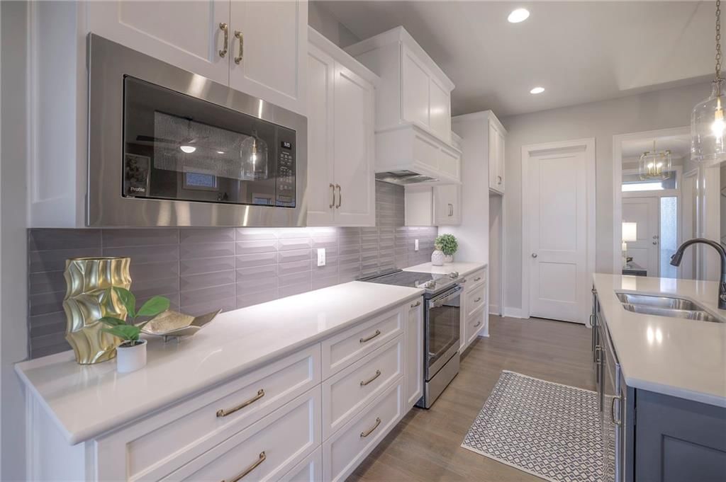 12200 W 138 Place — photo 32