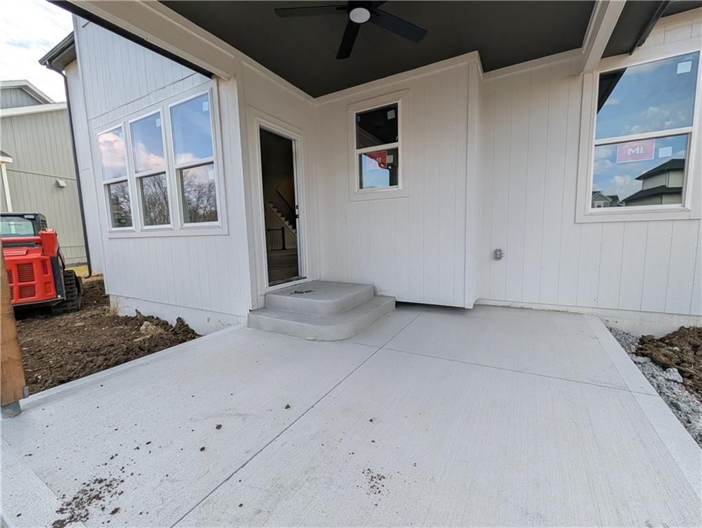 16909 Futura Street — photo 35