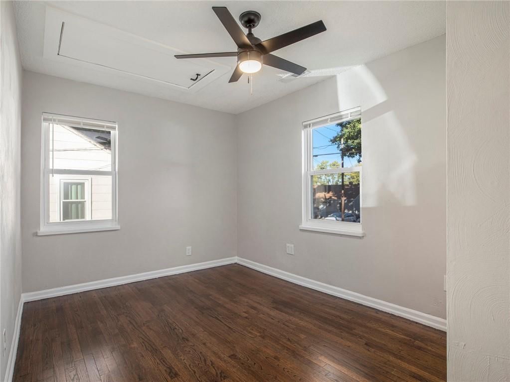 Photo 16 of 18 - 339 E Nettleton Avenue