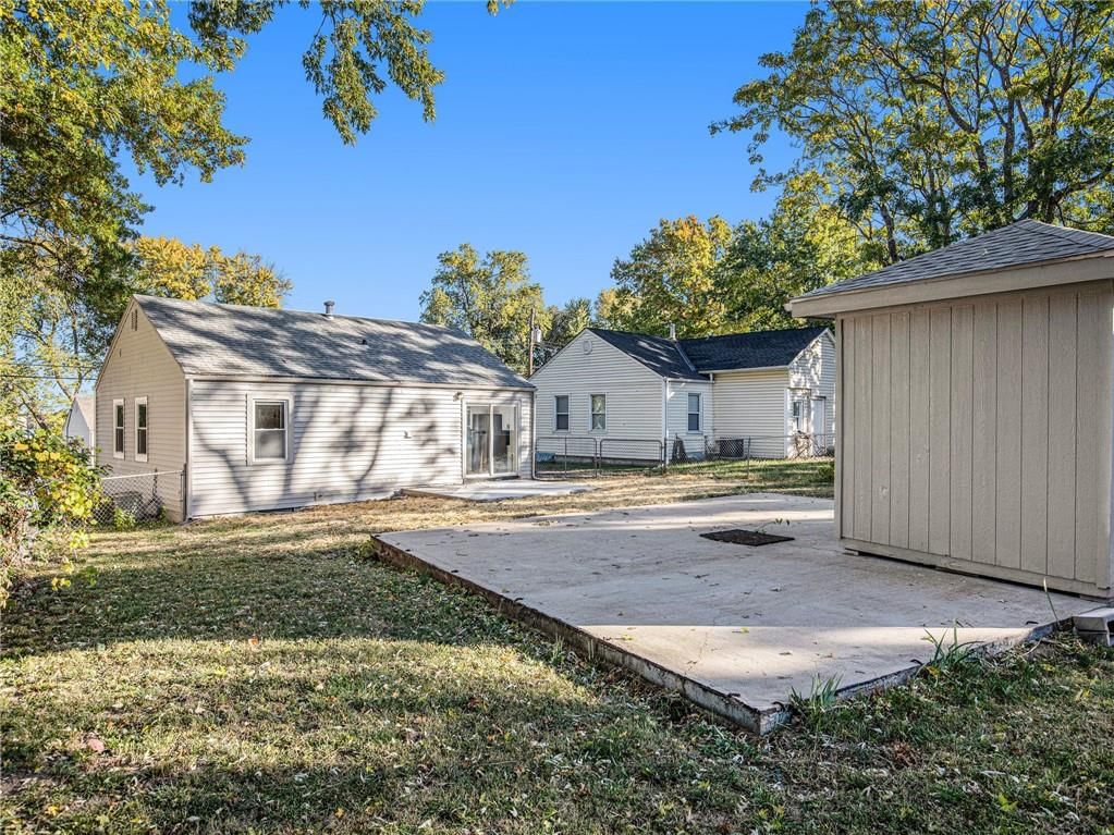 Photo 17 of 18 - 339 E Nettleton Avenue