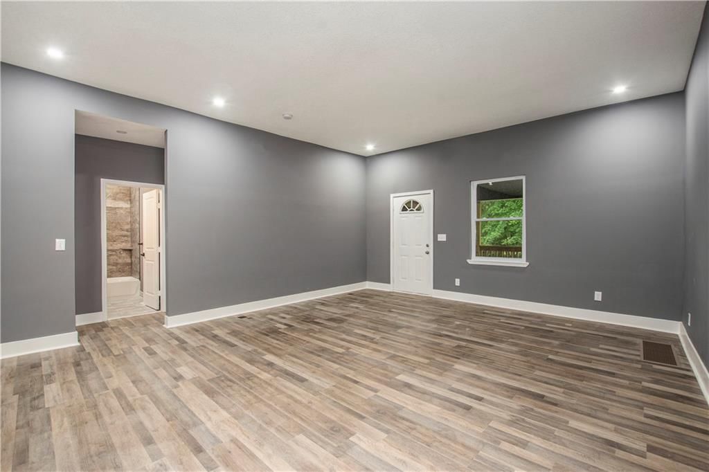506 Dakota Street — photo 7