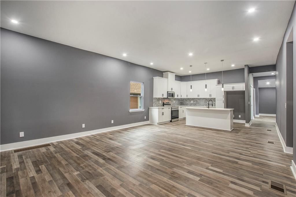 506 Dakota Street — photo 10