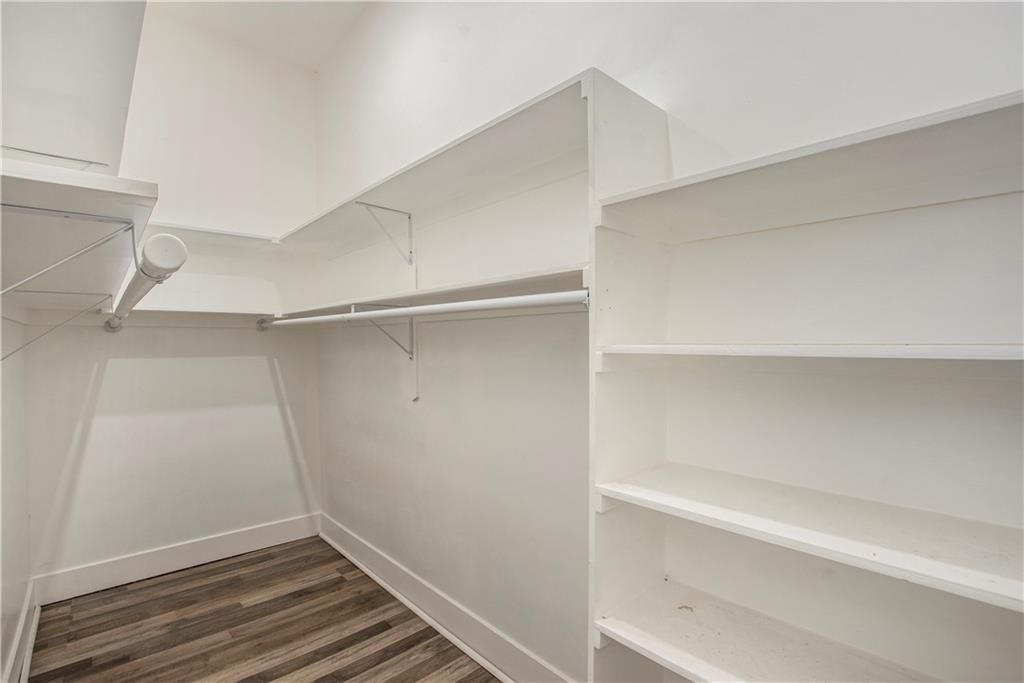 506 Dakota Street — photo 22