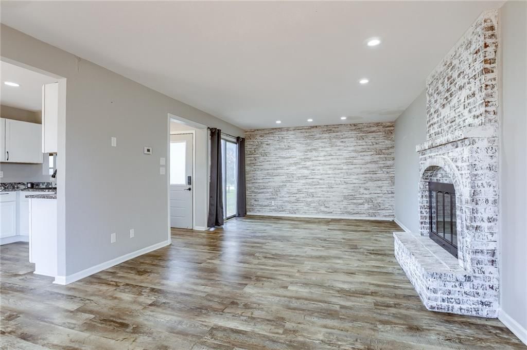 847 Lake Viking Terrace — photo 8