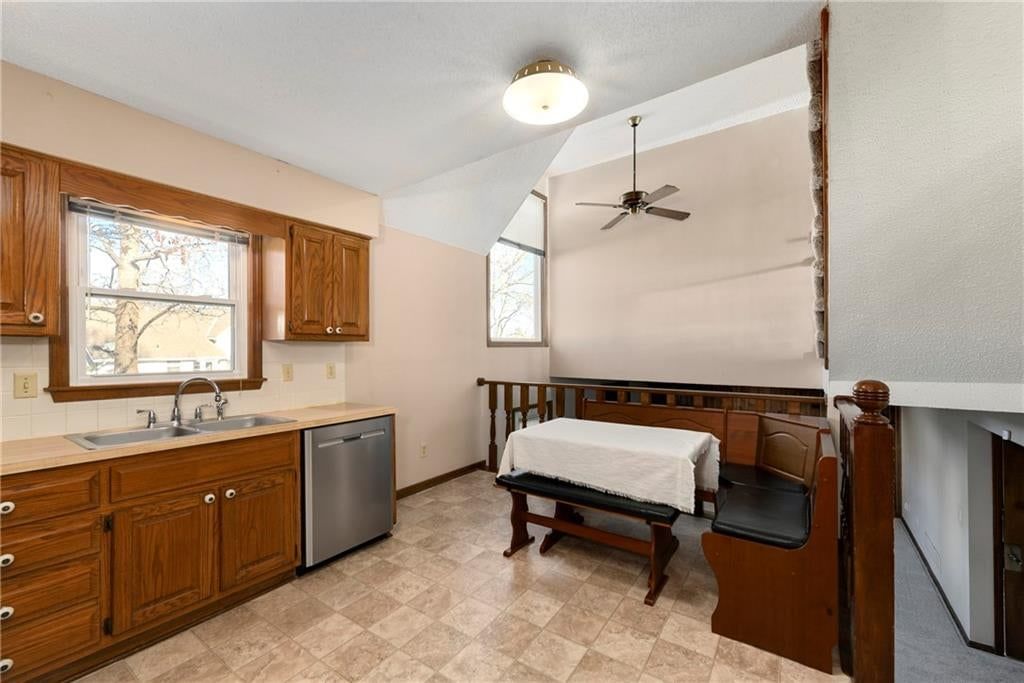 8806 W 118th Terrace — photo 7