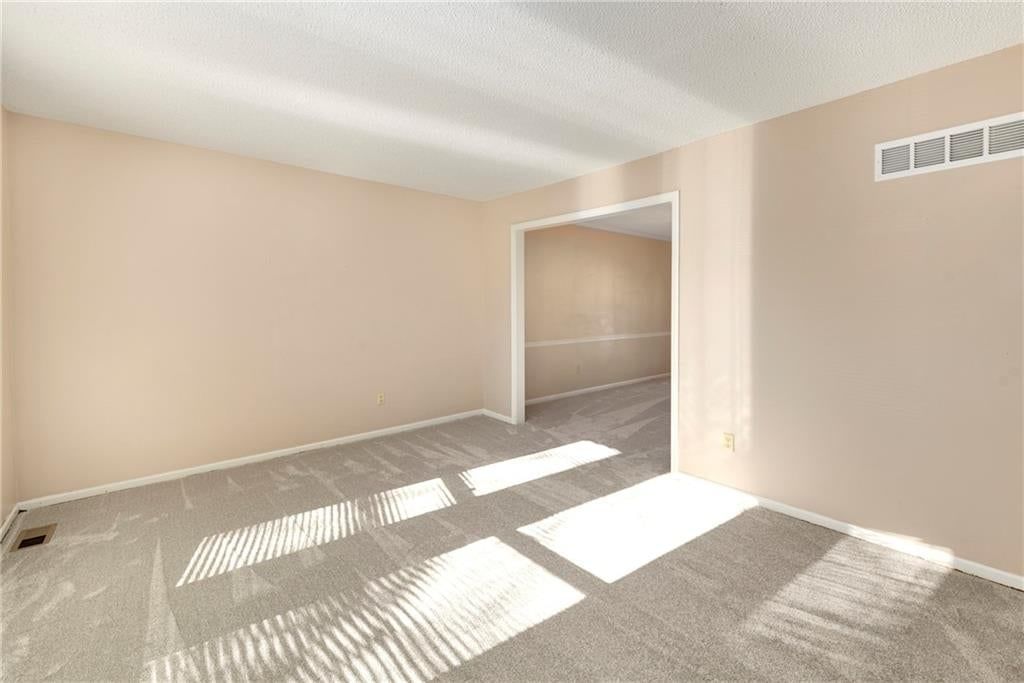 8806 W 118th Terrace — photo 13
