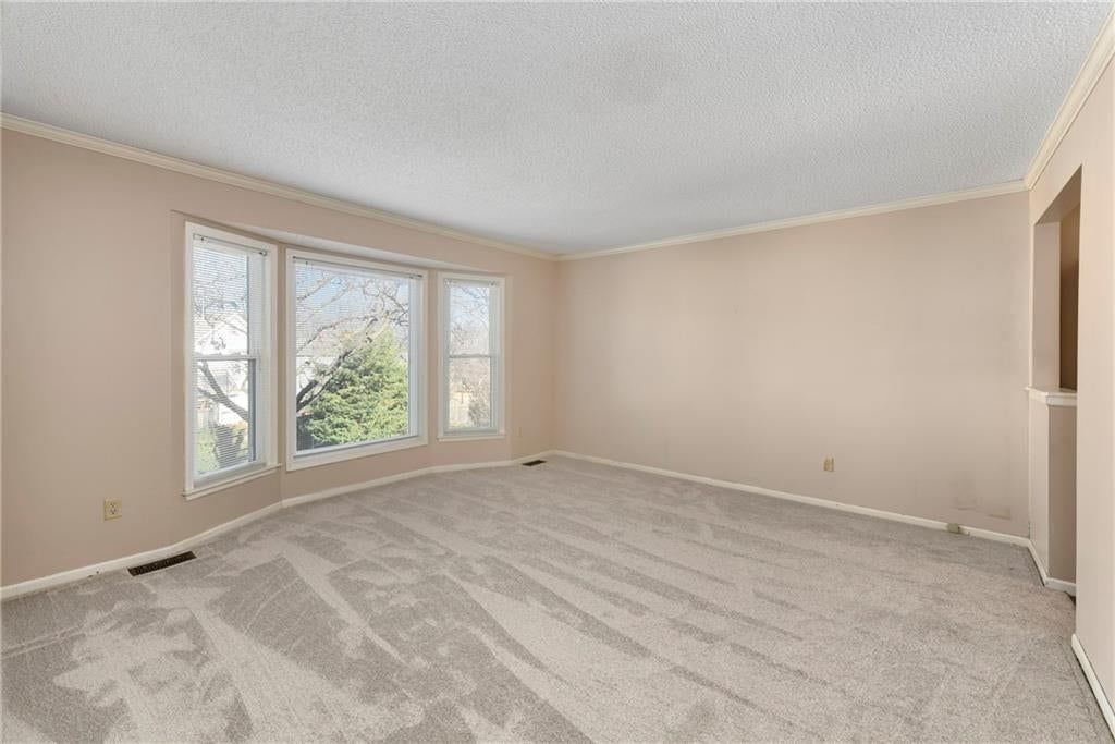 8806 W 118th Terrace — photo 17