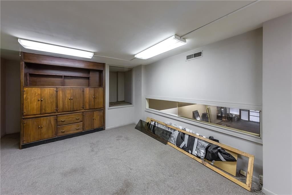 716 Felix Street — photo 18