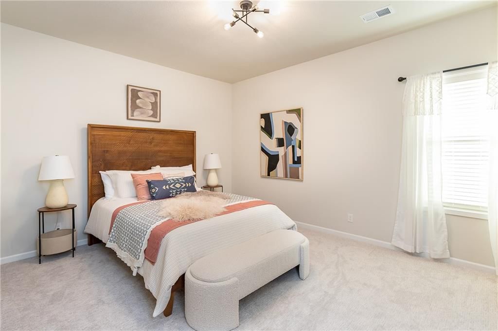Photo 36 of 46 - 18612 Howe Drive