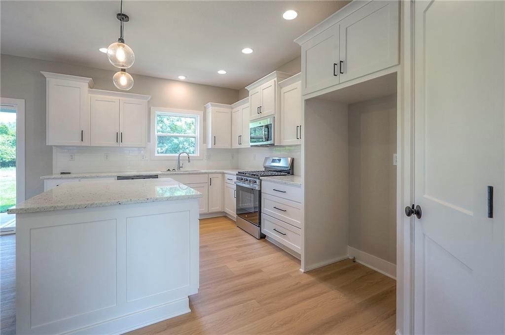 13904 E 54 Terrace — photo 12