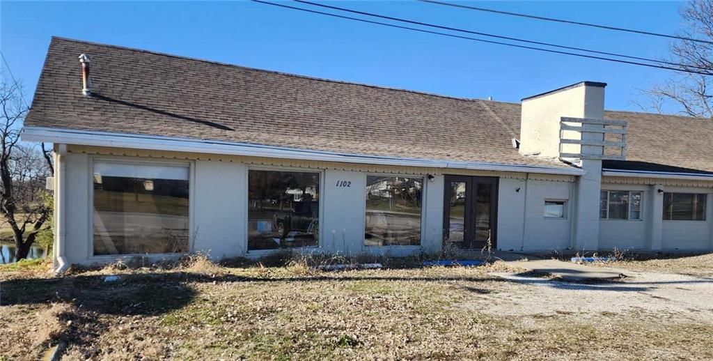 1102 S US Highway 71 N/A — photo 4