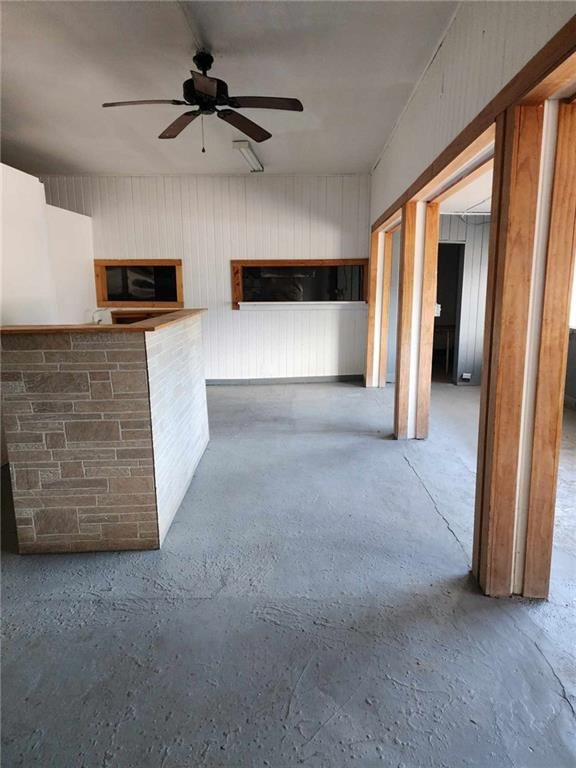 1102 S US Highway 71 N/A — photo 12