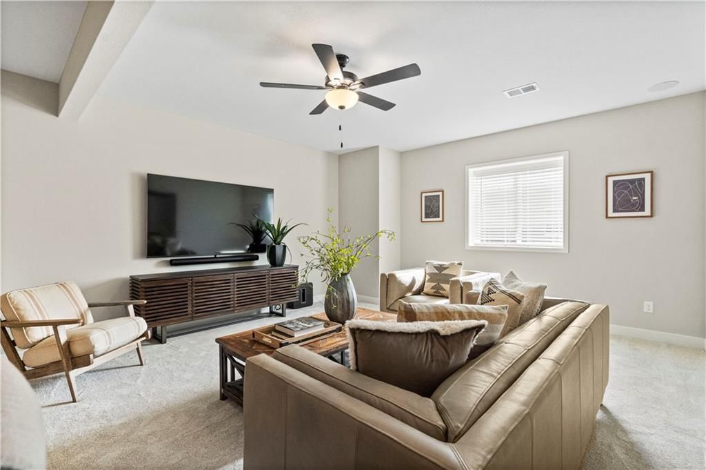 400 SW Hawthorne Lane — photo 18