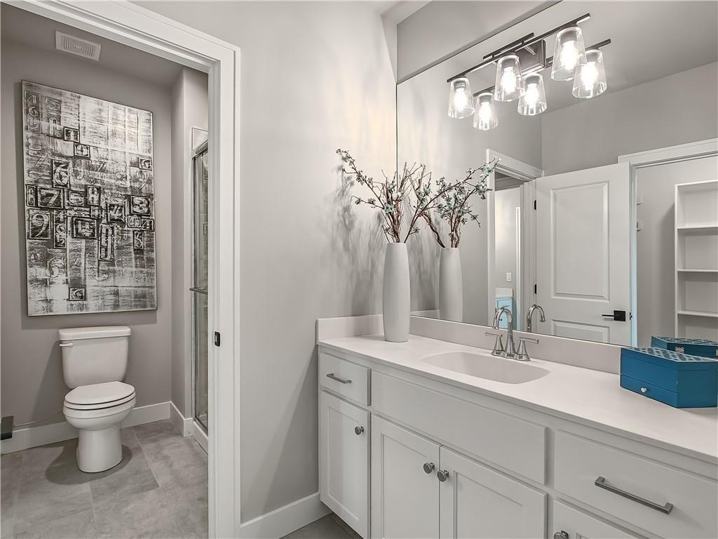 16724 Hayes Street — photo 39