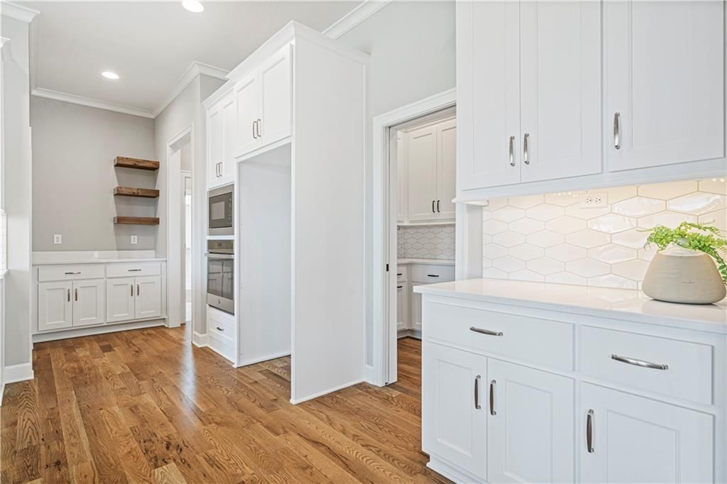 22018 W 114th Court — photo 29