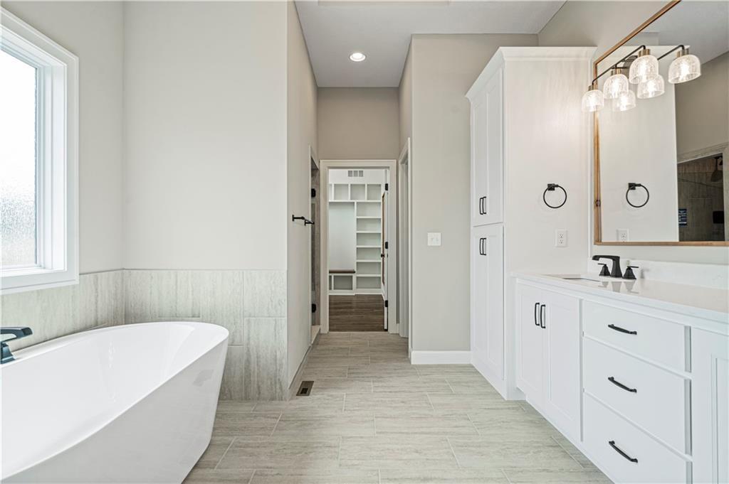 22018 W 114th Court — photo 38