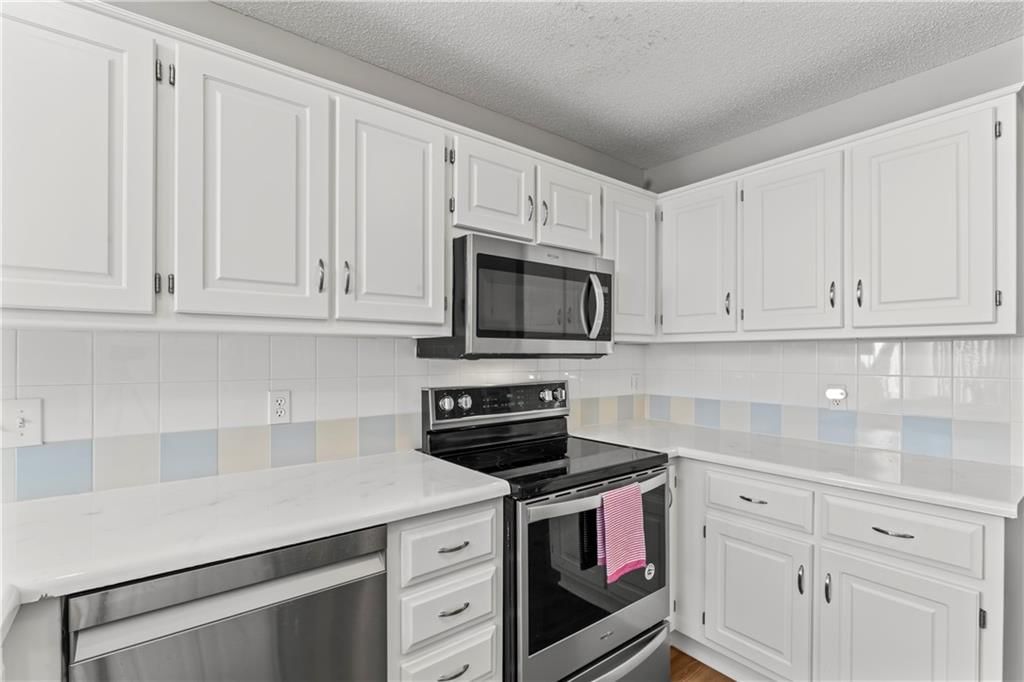 6901 W 156th Street — photo 25