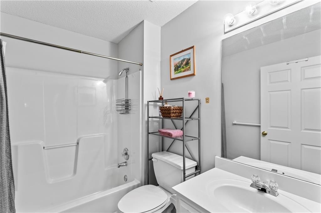 6901 W 156th Street — photo 40